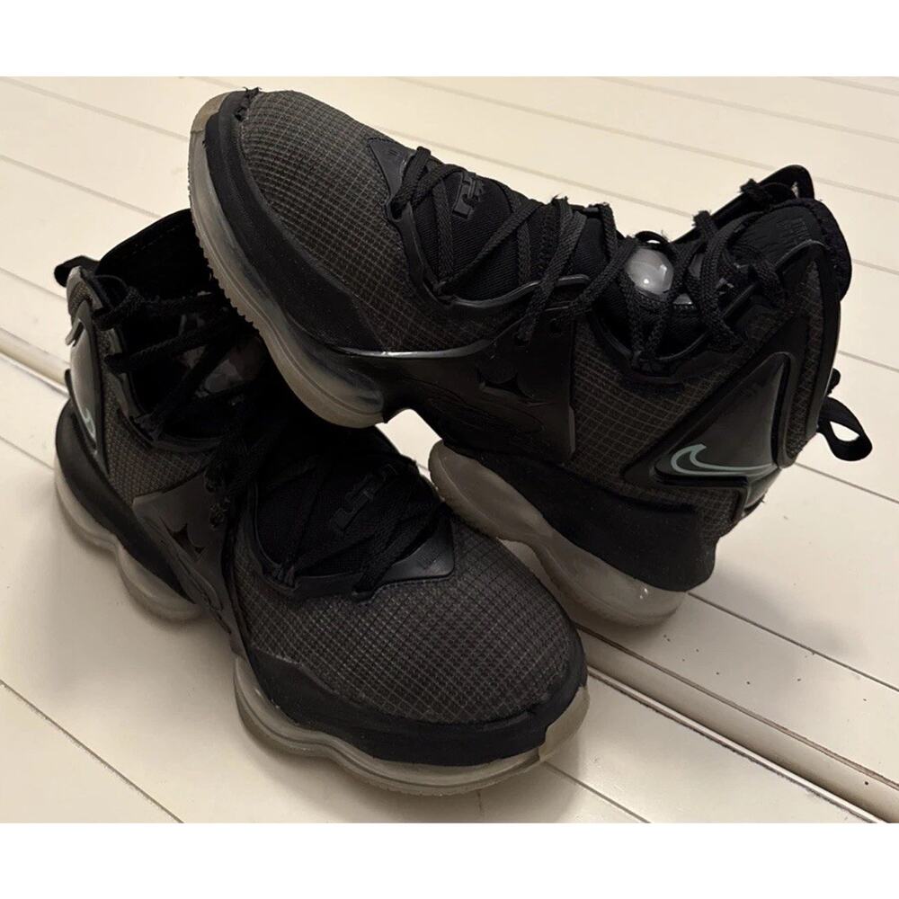 Men’s Sz 7 US Nike LeBron James 19 Black Anthracite Green Glow CZ0203-003